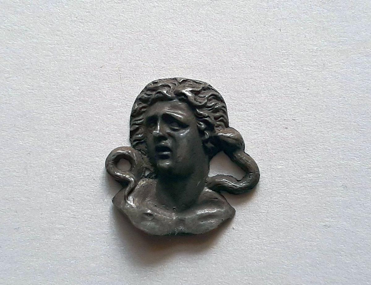 Modellstück in Form eines Medusenhauptes