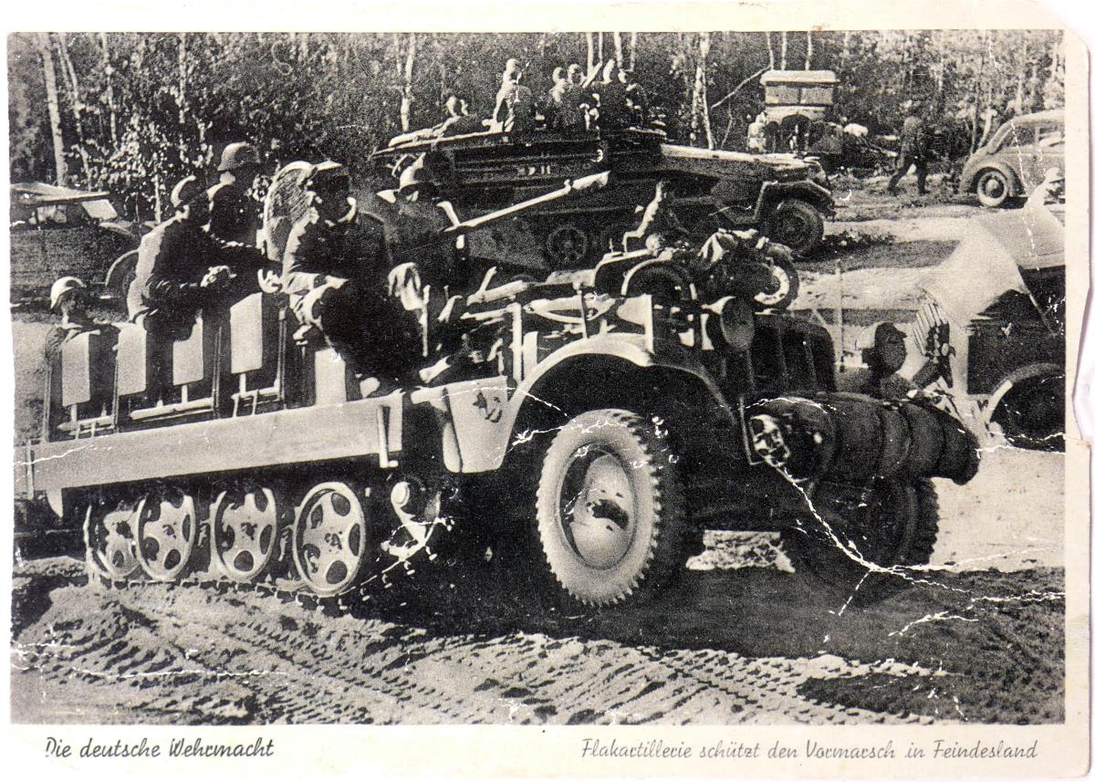 Die deutsche Wehrmacht. Flakartillerie schützt den Vormarsch in Feindesland.