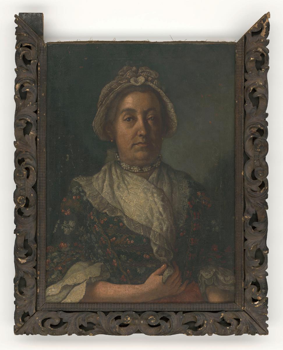 Porträt einer Frau mit Haube, Florband und Schultertuch