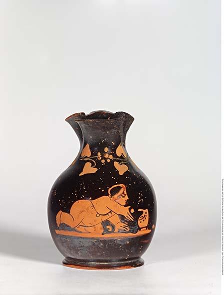 Attisch-rotfigurige Oinochoe (Weinkanne)