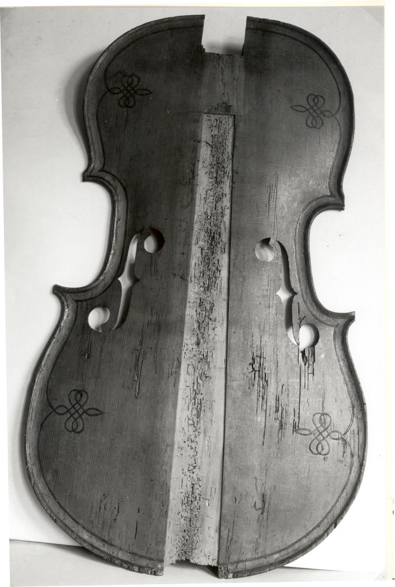 Decke eines Violoncellos