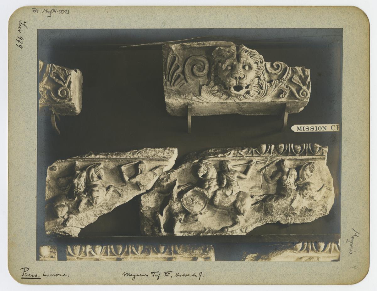 Magnesia am Mäander, Artemision, Westfries (Aufstellung in Paris, Musée du Louvre)