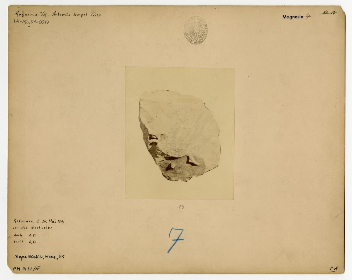 Magnesia am Mäander, Artemision, Fragment vom Westfries