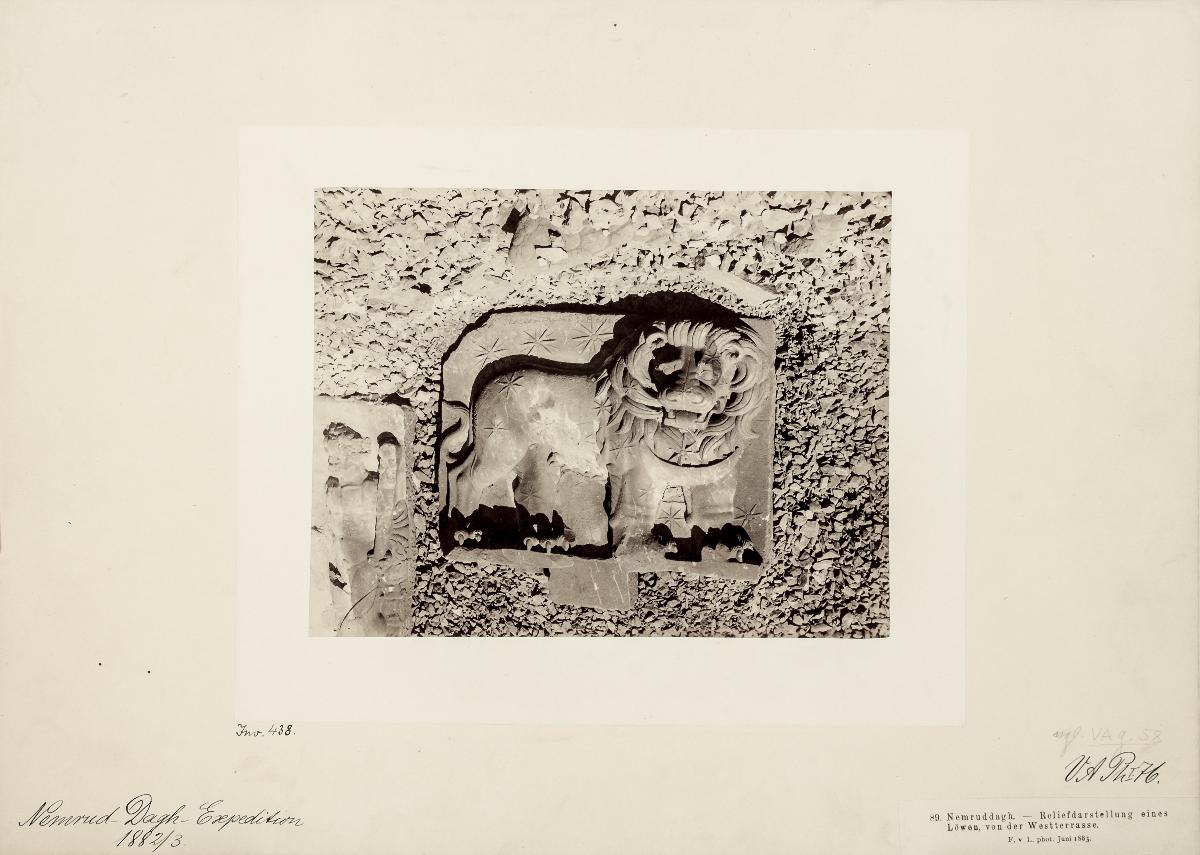 Nemruddagh. - Reliefdarstellung des Antiochos und des Herakles, von der Westterrasse