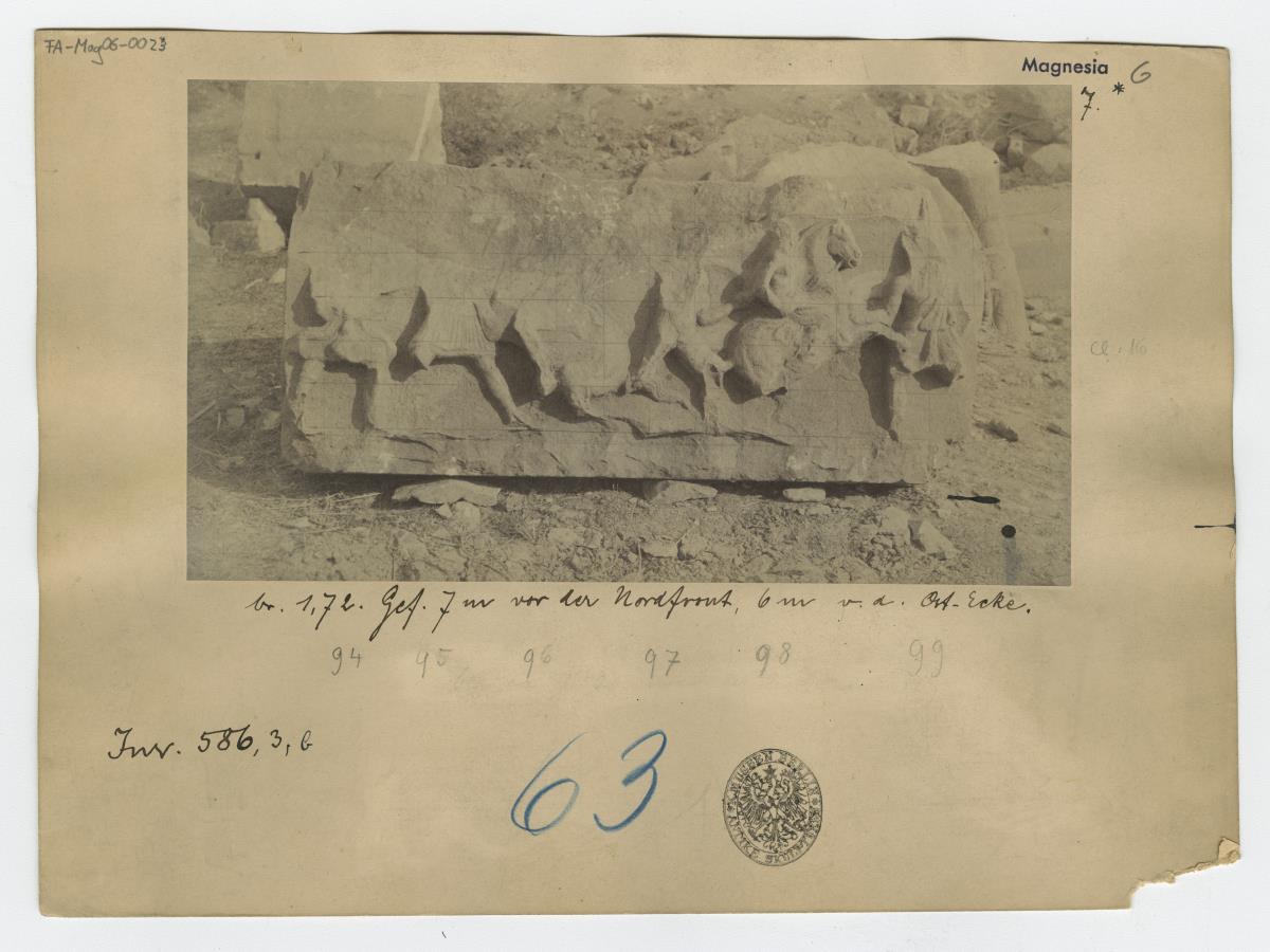 Magnesia am Mäander, Artemision, Nordfries