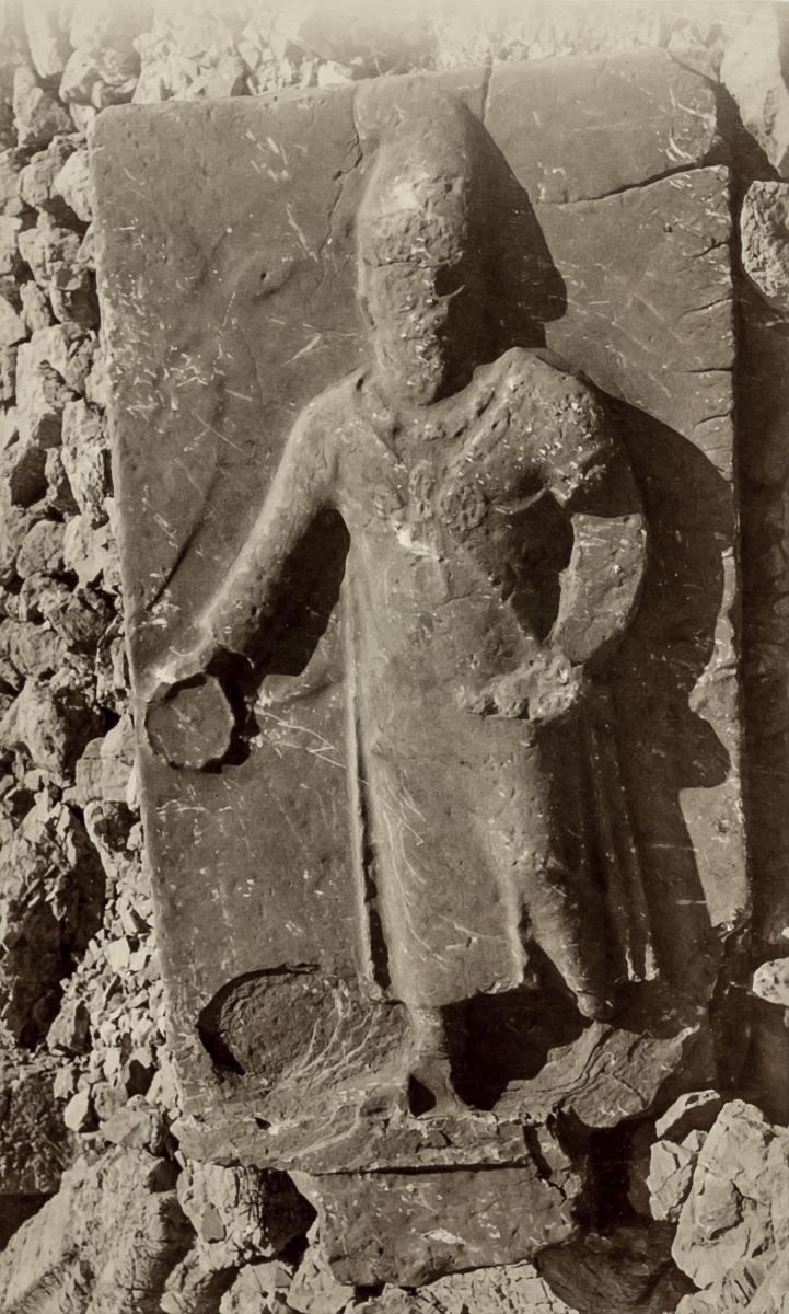Nemruddagh. - Reliefdarstellung des Dareios, von der Westterrasse