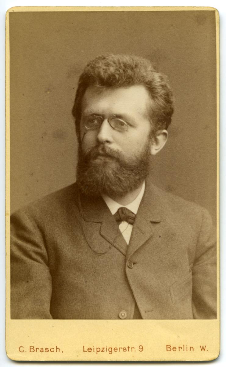 Jules Molk