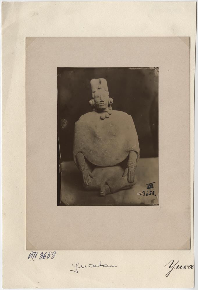 Rötlich-gelbe Tonfigur  aus der Sammlung Jimeno, 1881