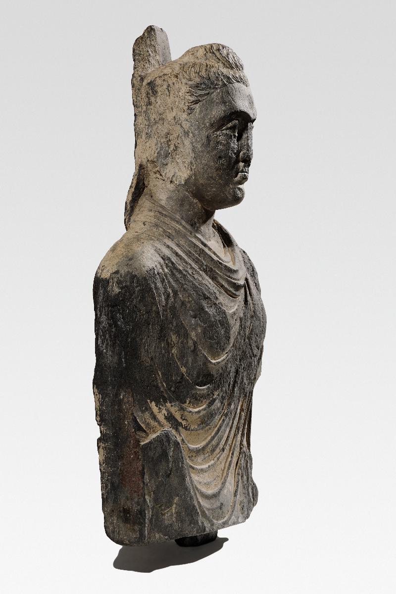 Büste eines Buddha