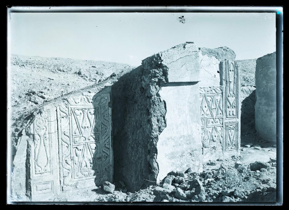 Haus XII, Stuckornamente (Ornament Nr. 153)