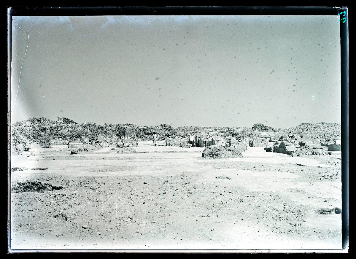 al-Dschausaq al-Chaqani, Thronsäle, Blick in die Thronsäle