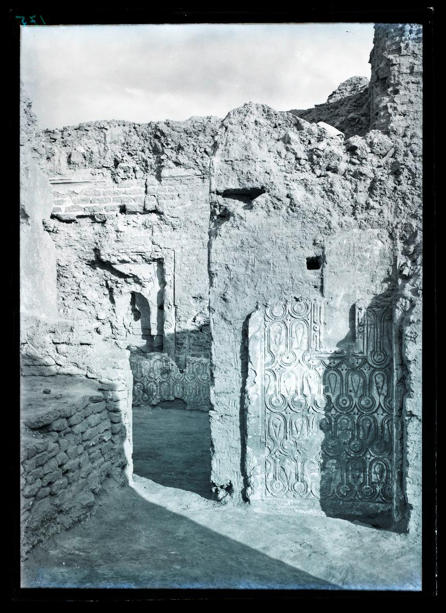 al-Dschausaq al-Chaqani, Rotundenbau, Vorraum am Großen Innenhof (Ornament Nr. 132)