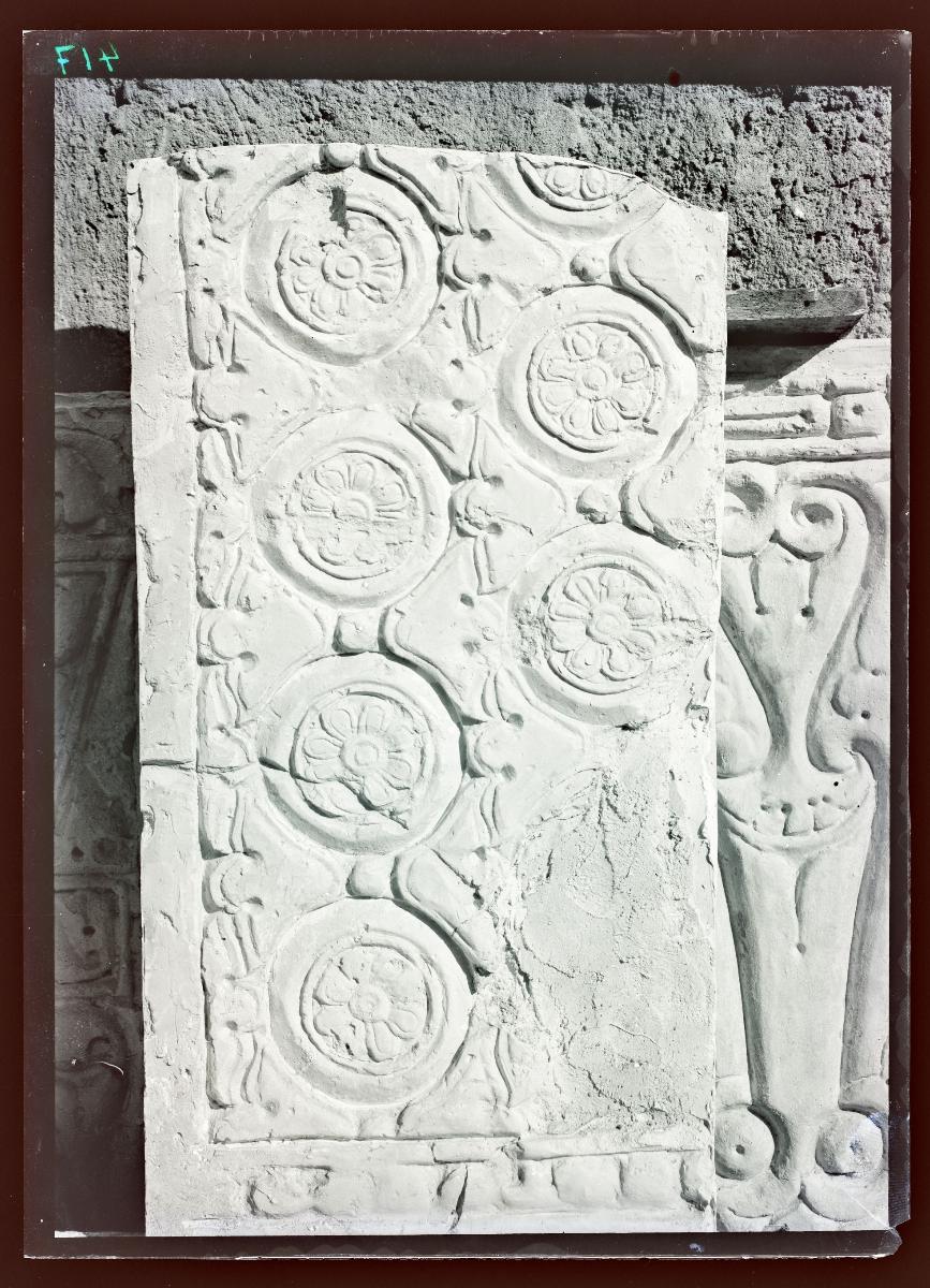 Privathäuser, Stuck, Haus XIV, T-Saal (Ornament Nr. 7)