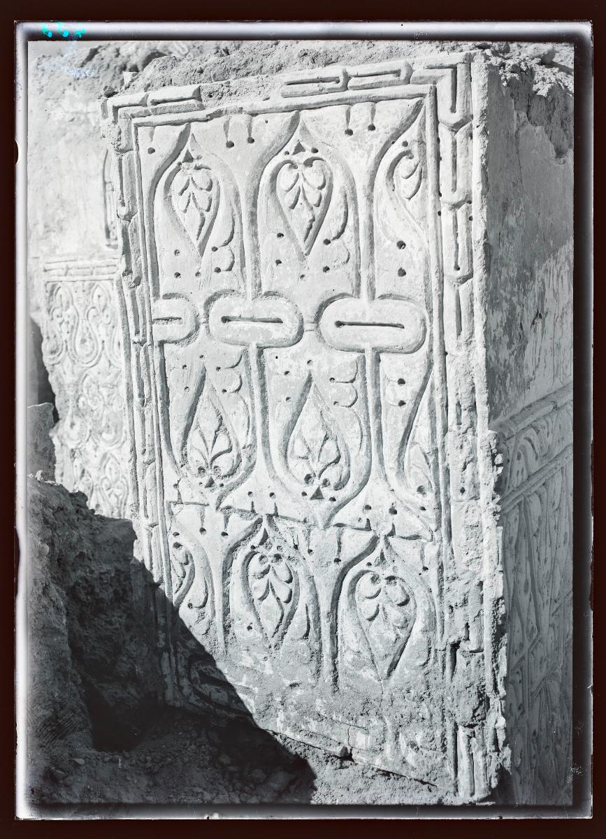 Privathäuser, Stuck, Haus XII, Zimmer 17/19 (Ornament Nr. 105)