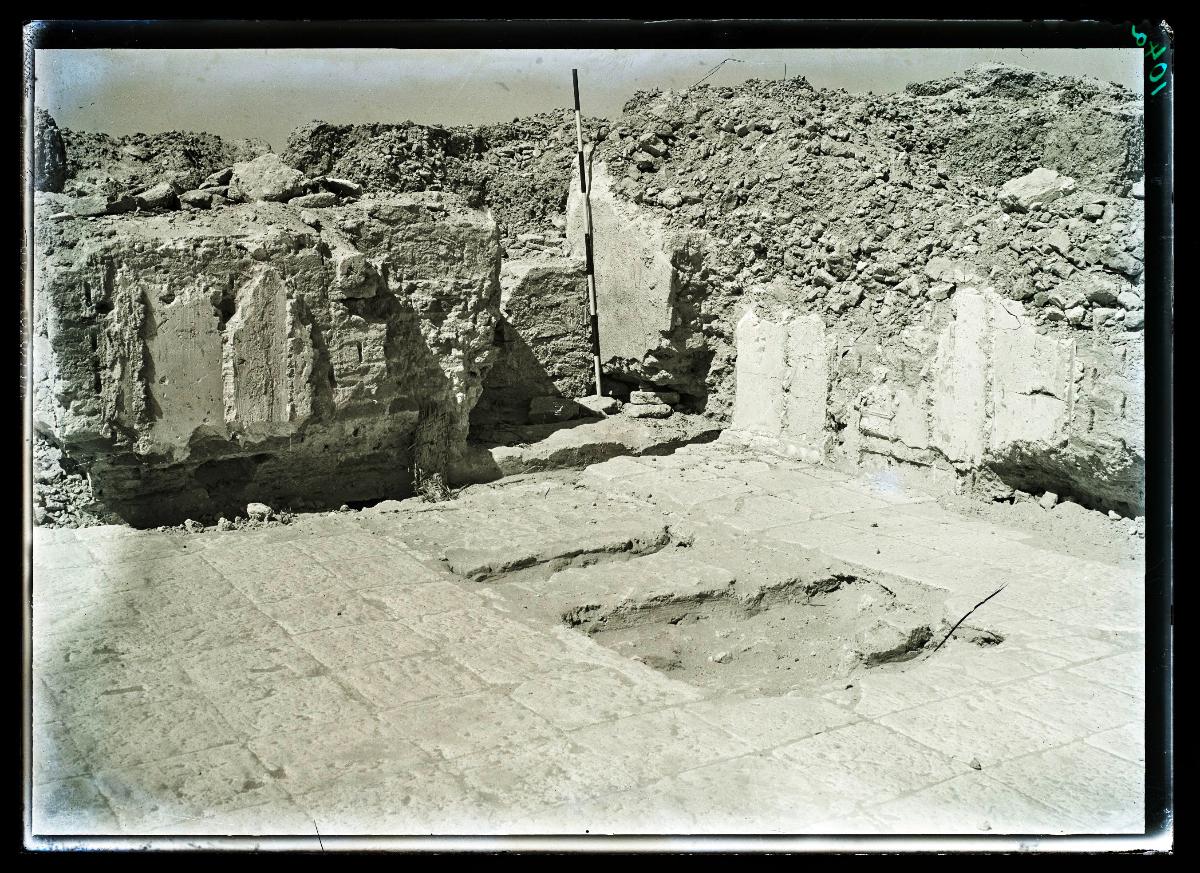 al-Dschausaq al-Chaqani, Thronsäle