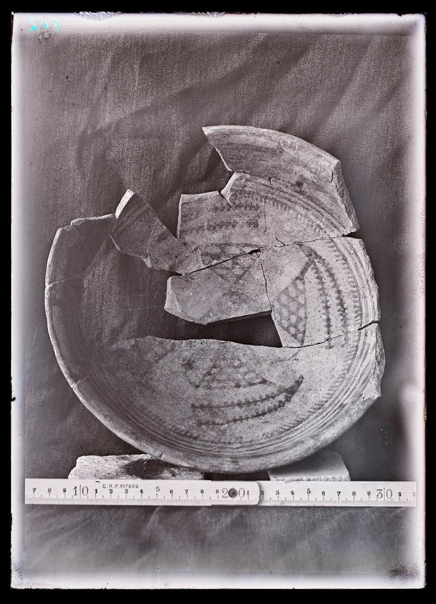 Prähistorische Keramik: Schale (Samarra Grabungsnummer 23)