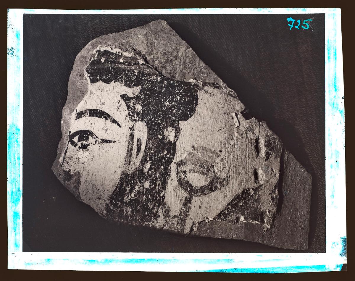 Malereien: Fragment einer Bildsäule