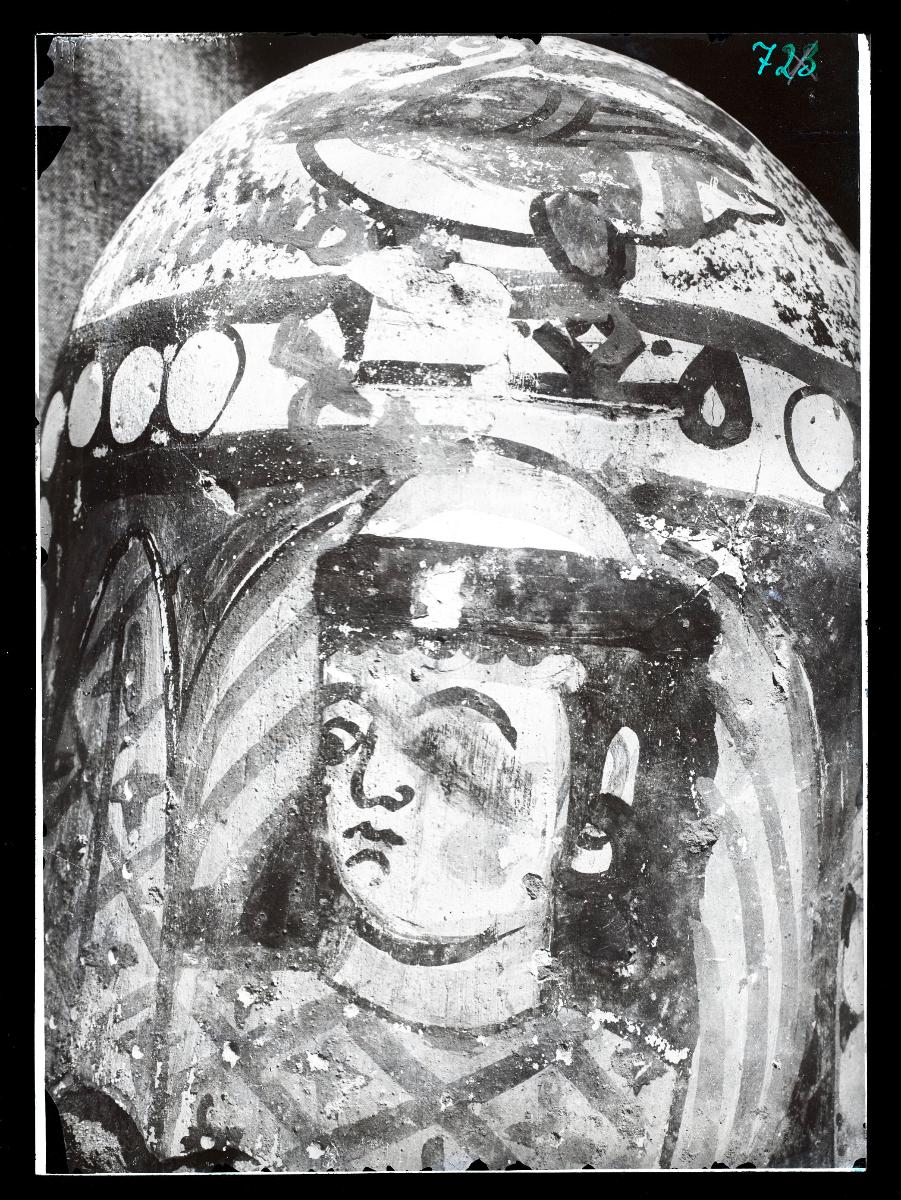 Malereien: Fragment einer Bildsäule