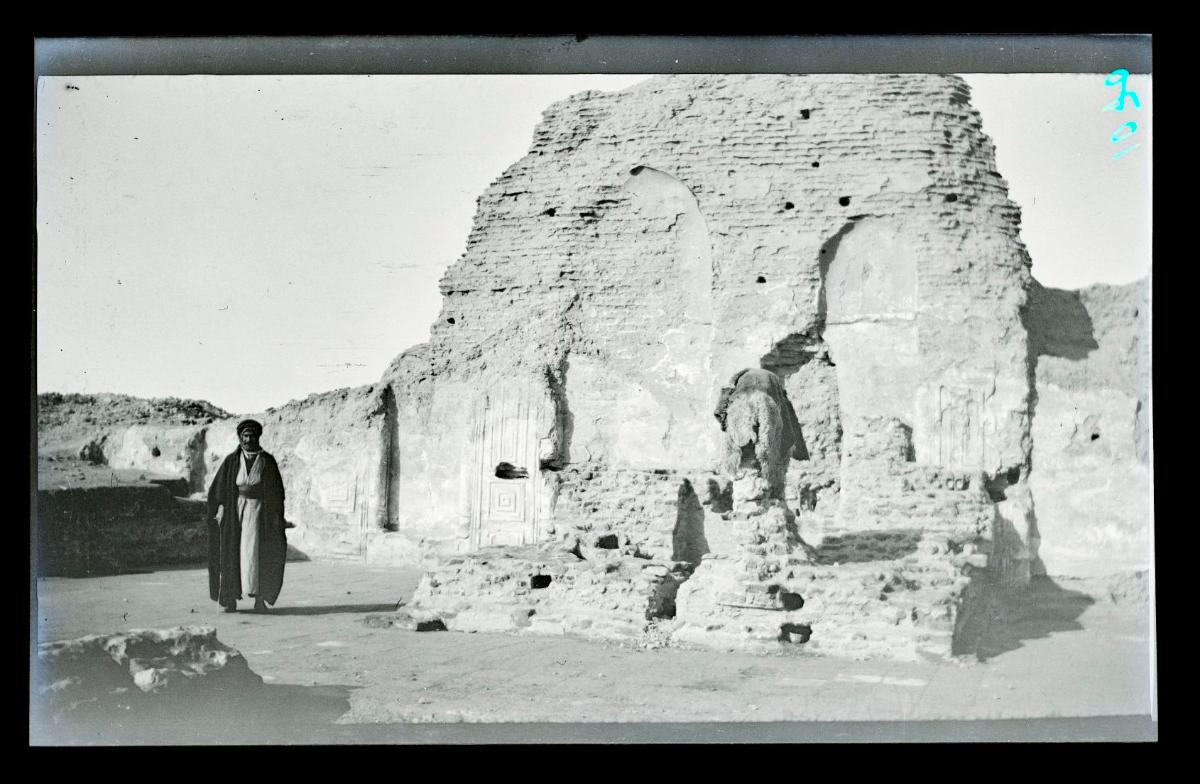 Grabung im al-Dschausaq al-Chaqani, Esplanade, Nordostecke