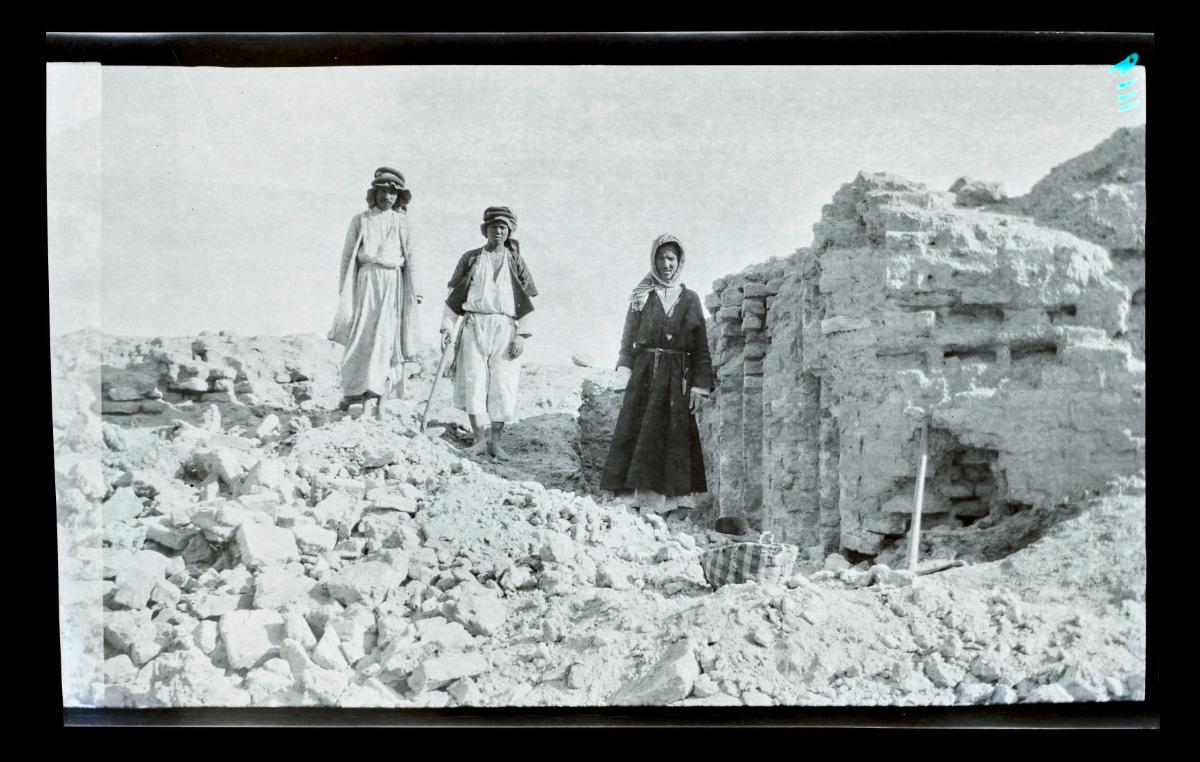 al-Mutawakkiliyya, Abu Dulaf Moschee