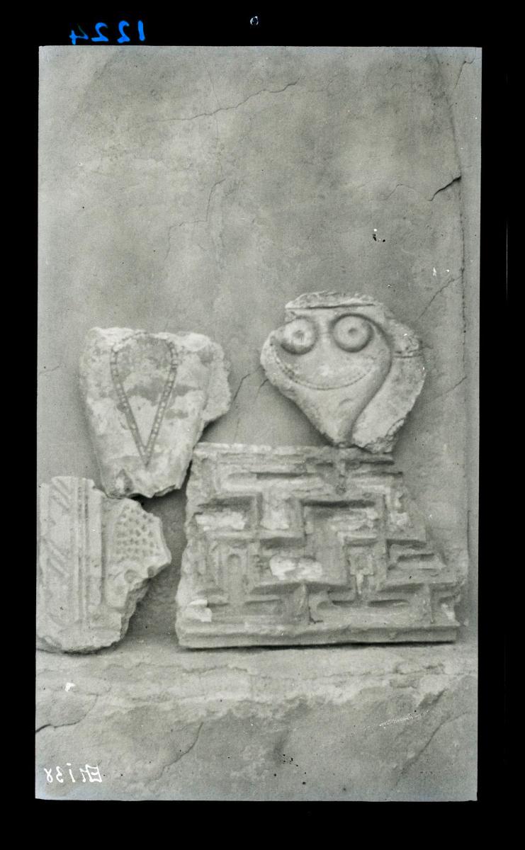 Stuckfragmente gefunden von Viollet (Ornament Nr. 2)