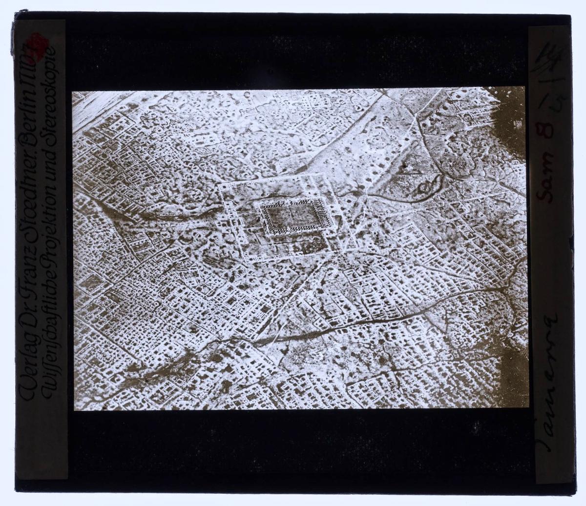 Osmanische Armee, Deutsche Fliegerstaffel 2: Fliegeraufnahme mit Großer Moschee, 12.4.1918
