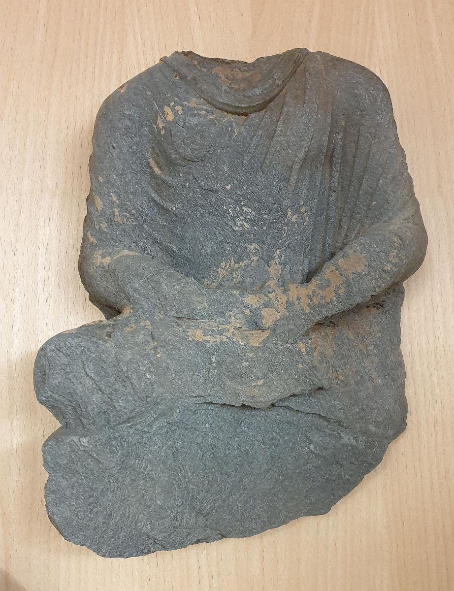 Torso eines meditierenden Buddha