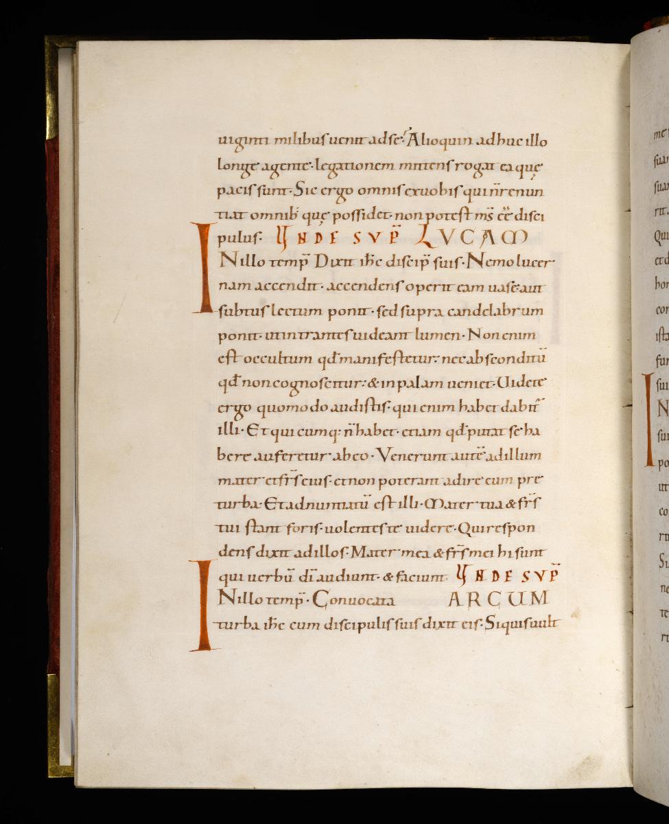 Evangelistar Heinrichs IV. (?), Textseite mit roten Textmarken I