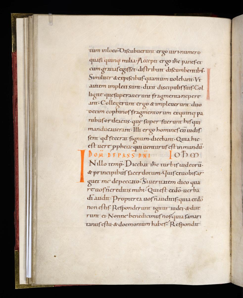 Evangelistar Heinrichs IV. (?), Textseite mit roter Textmarke I