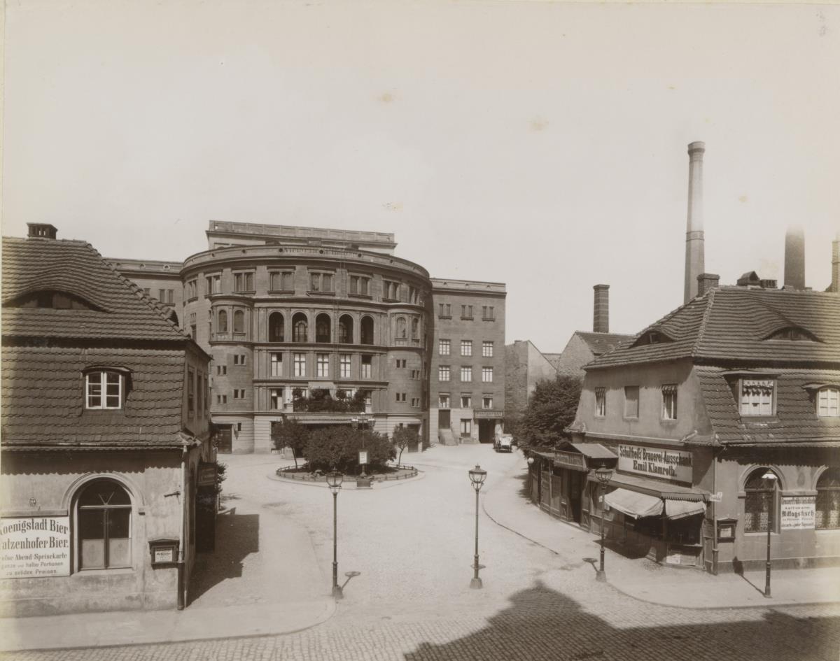 Berlin, Münzstraße, Victoria Theater