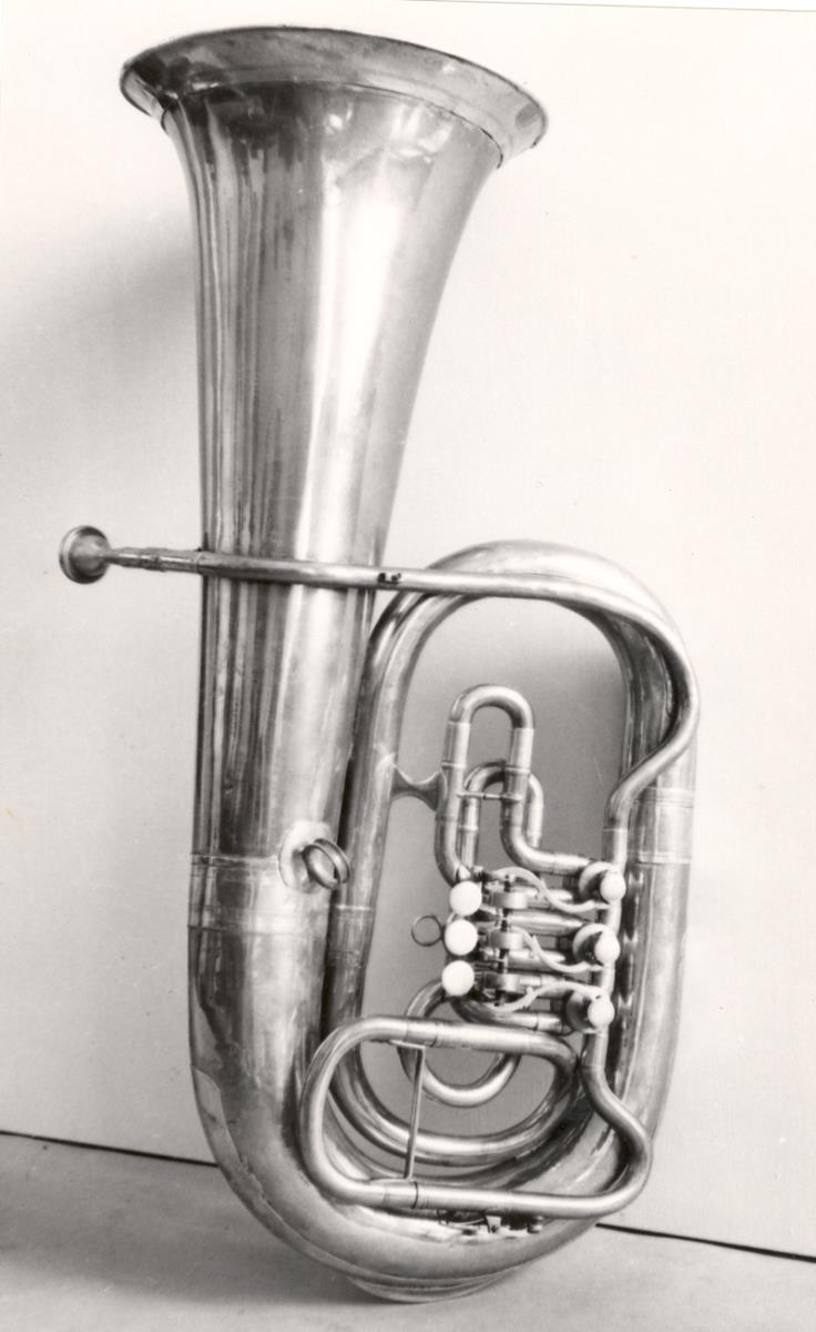 Baßtuba in F