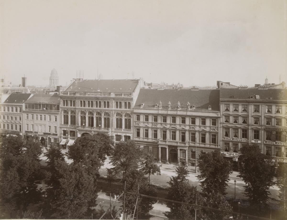 Berlin, Die Häuser Unter den Linden 24 bis 20