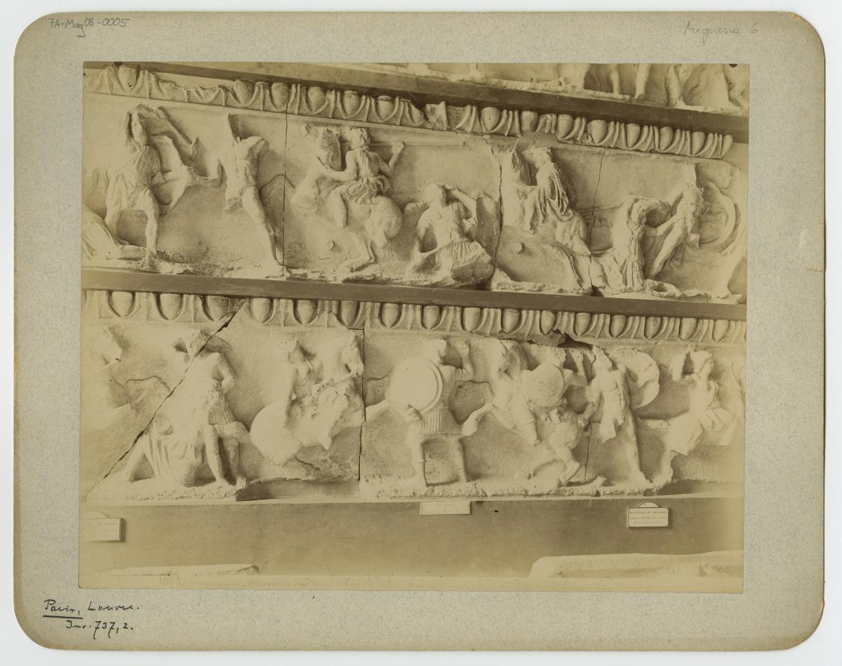 Magnesia am Mäander, Artemision, Fries (Aufstellung in Paris, Musée du Louvre)