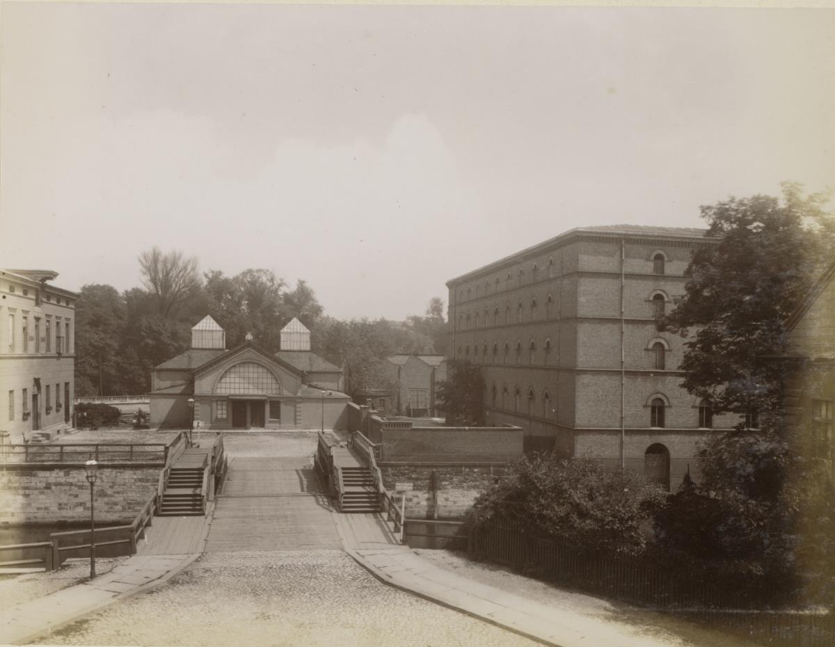 Berlin, Spreeinsel, Mehlhaus mit Mehlbrücke über dem Kupfergraben