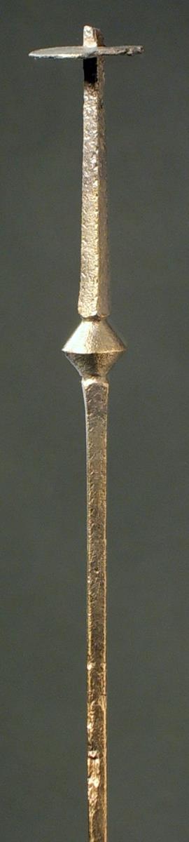 Nadel, oben fehlt die Kuppe