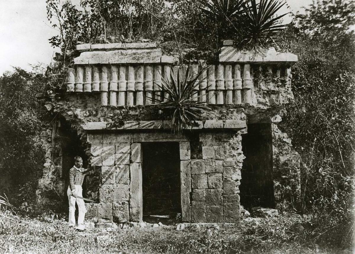 "Der  Bau mit einem Gemache. Westfassade."