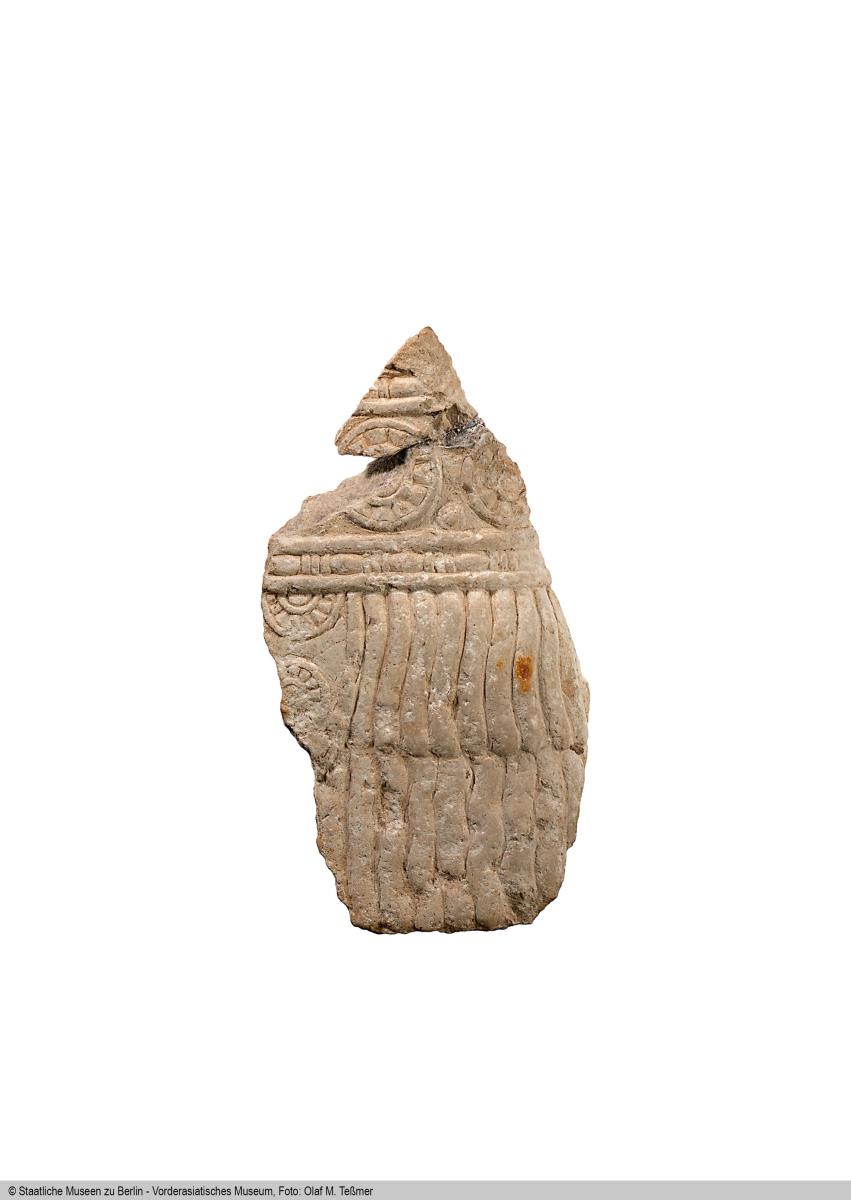 Stelenfragment mit bildlicher Darstellung