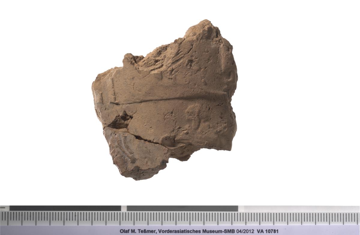 Tonverschlussfragment mit Siegelabrollung