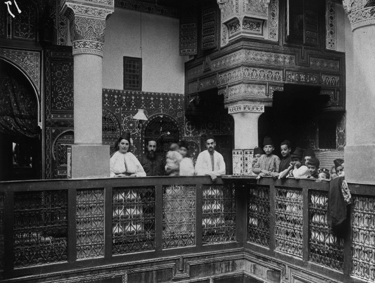 Jüdische Familie in ihrem Haus