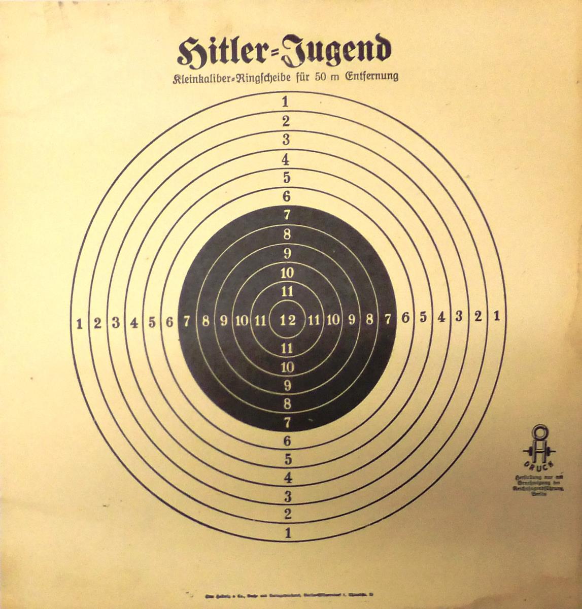 Hitler-Jugend Kleinkaliber-Ringscheibe für 50 m Entfernung. Herstellung nur mit Genehmigung der Reichsjugendführung, Berlin.