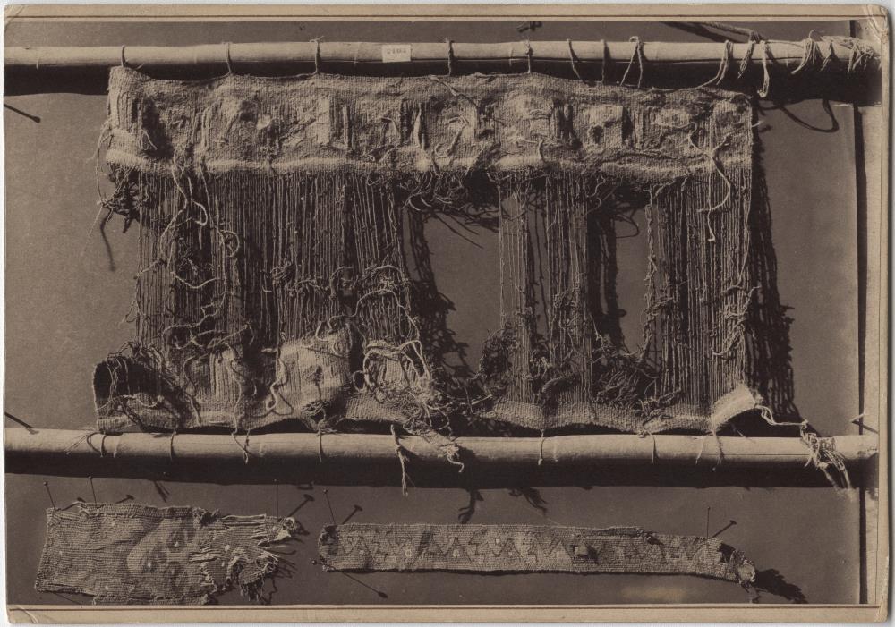Textilien (Fragmente)