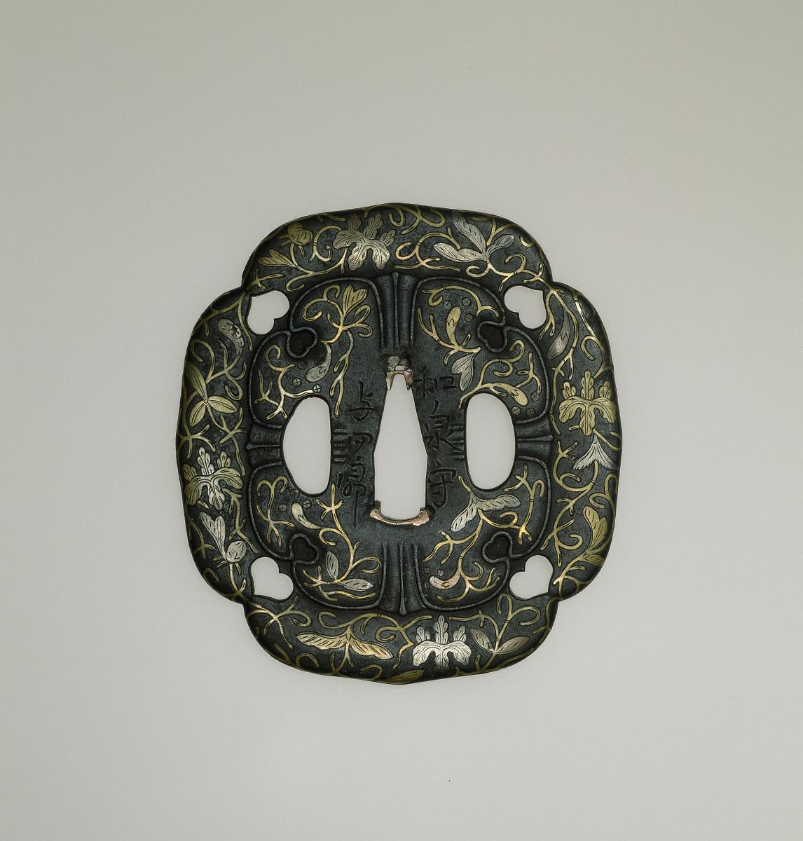 Schwertstichblatt (Tsuba) in Malvenblütenform