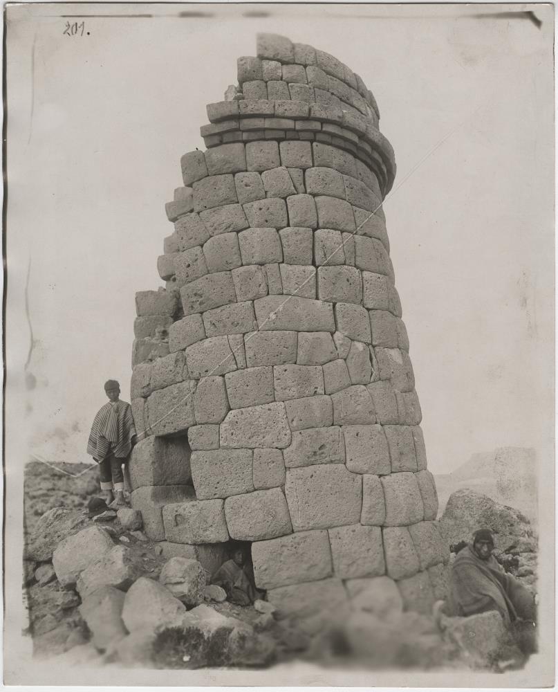 Runder Turm (chullpa)