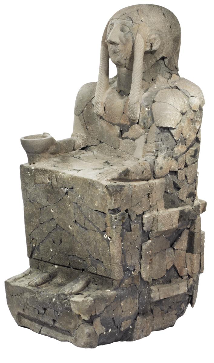 Große Grabskulptur