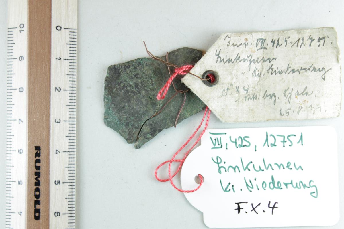 Bronzeschalenfragment