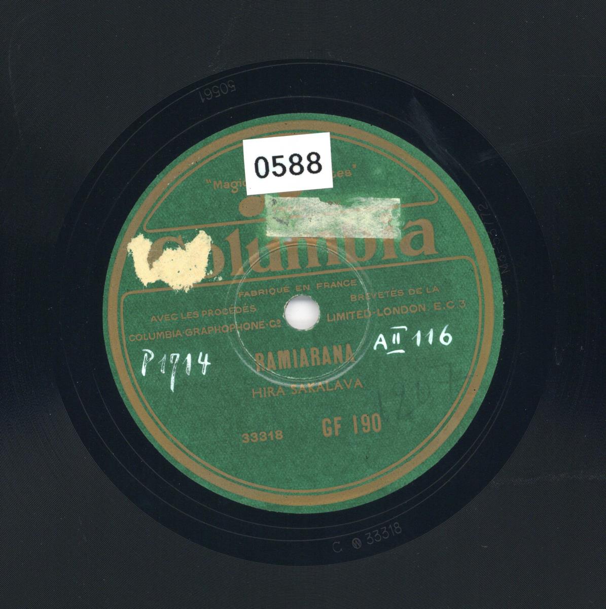 Titel A: Ramiarana (Hira Sakalava)
Titel B: Miaramila Valo (Hira Betsileo)