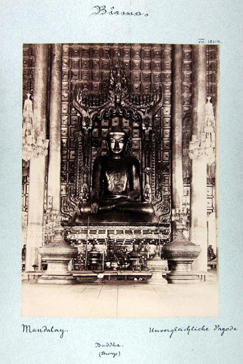 Unvergleichliche Pagode. Bronzebuddha