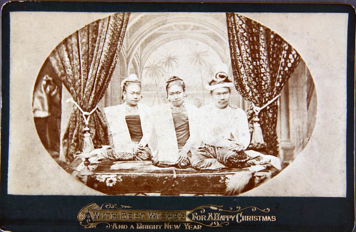 King Theebaw´s with Queen Soopyalat´s and Soopyagyee´s.