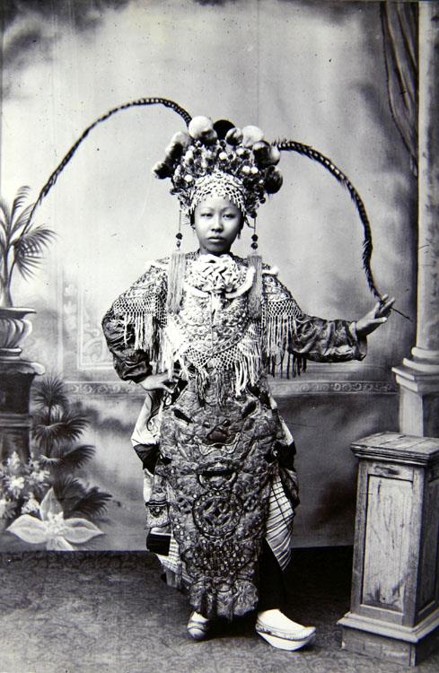a Chinese dancing girl