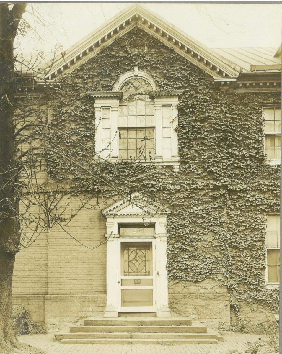 Baltimore, West Saratoga Street, Saint Paul's Church Rectory, Eingang